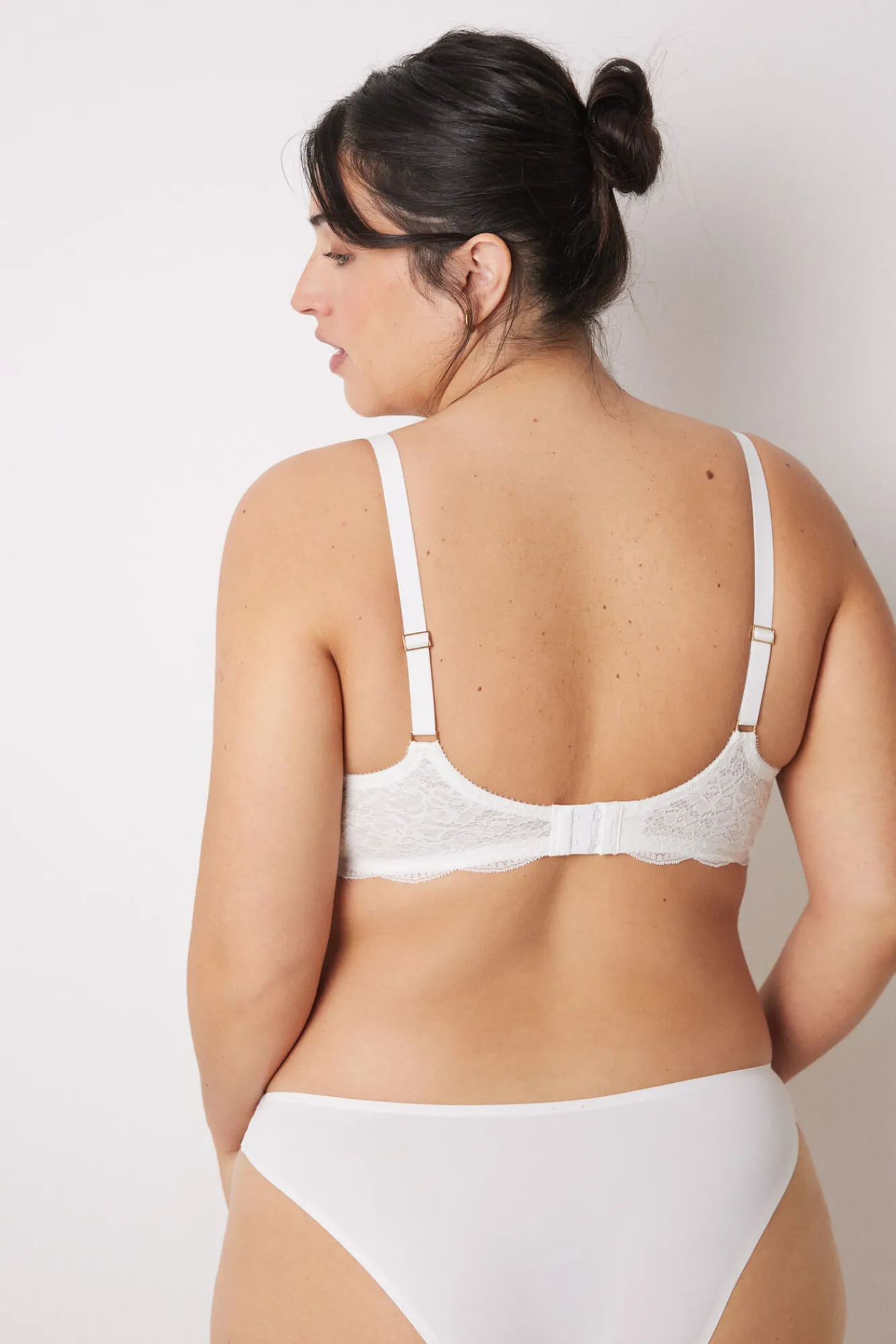 Women'secret BEAUTIFUL Sujetador clásico relleno encaje blanco