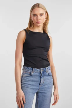 Pieces Body cuello cerrado.