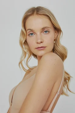 Ivette Bridal Body sin espalda con escote pronunciado en nude