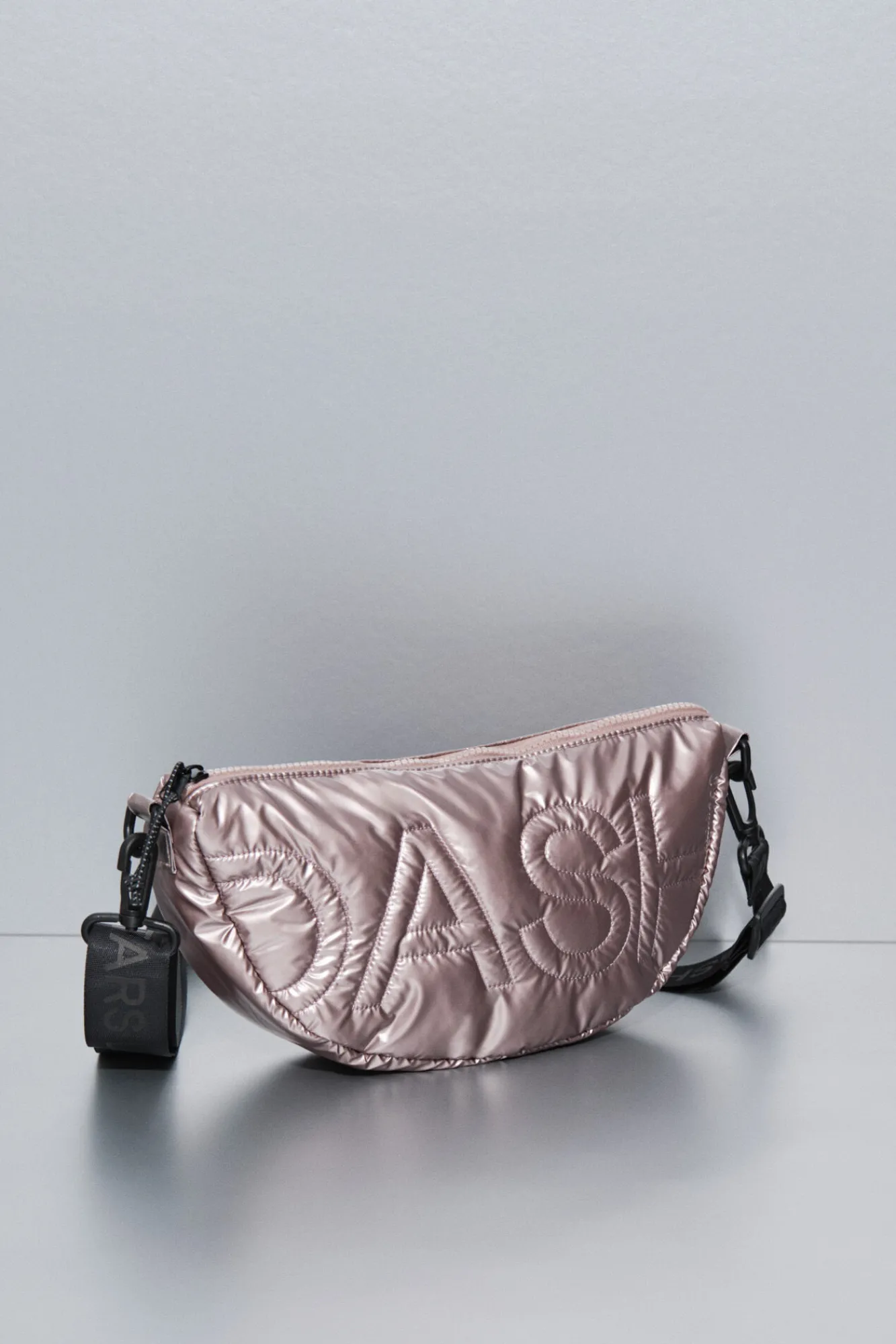 Dash and Stars Bolso bandolera nylon rosa metalizado