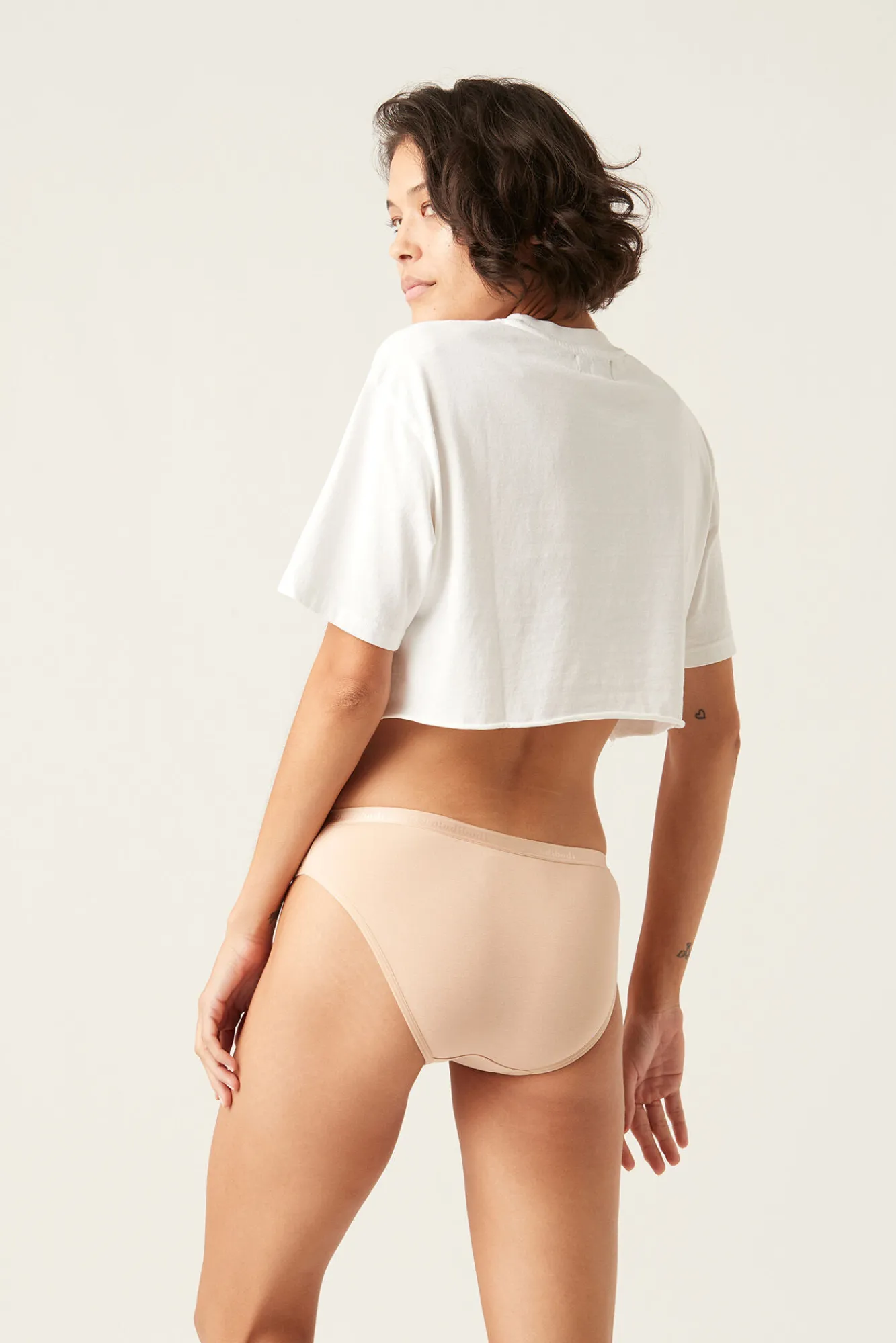 Modibodi Braga menstrual clásica bambú negra absorción ligera moderada