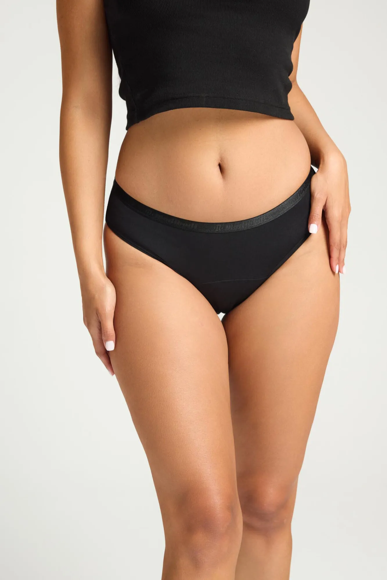 Modibodi Braga menstrual clásica bambú negra absorción ligera moderada