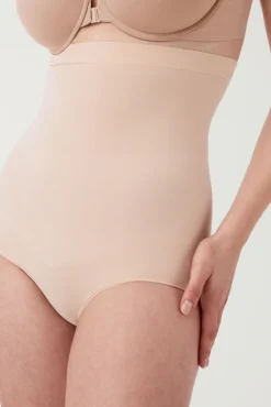 Spanx Braga moldeadora de talle alto .