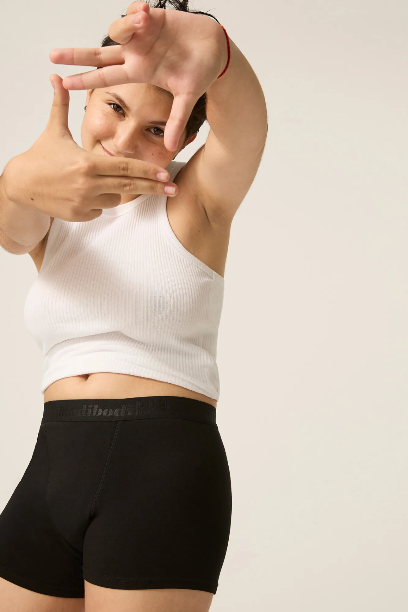 Modibodi Braguita menstrual adolescente hipster boyshort algodón orgánico negra absorción Moderada Abundante