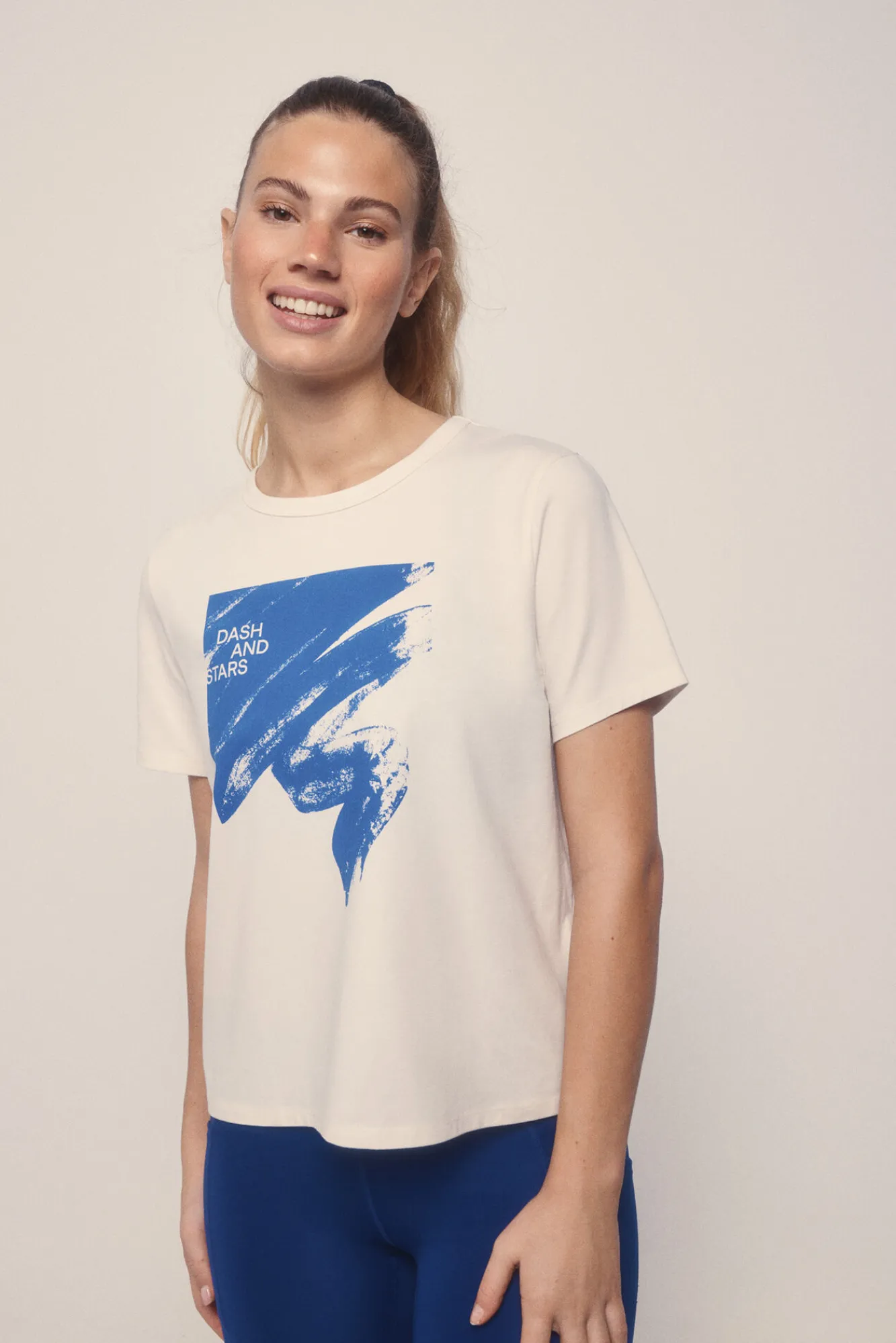Dash and Stars Camiseta algodón pincelada