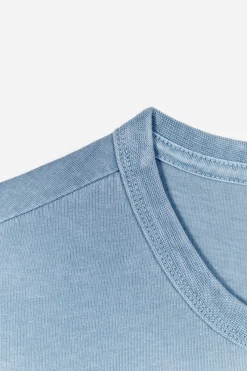 OOTO Camiseta básica con bordado avión