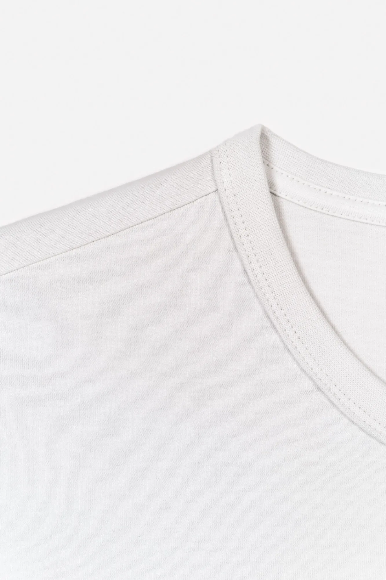 OOTO Camiseta básica con bordado avión