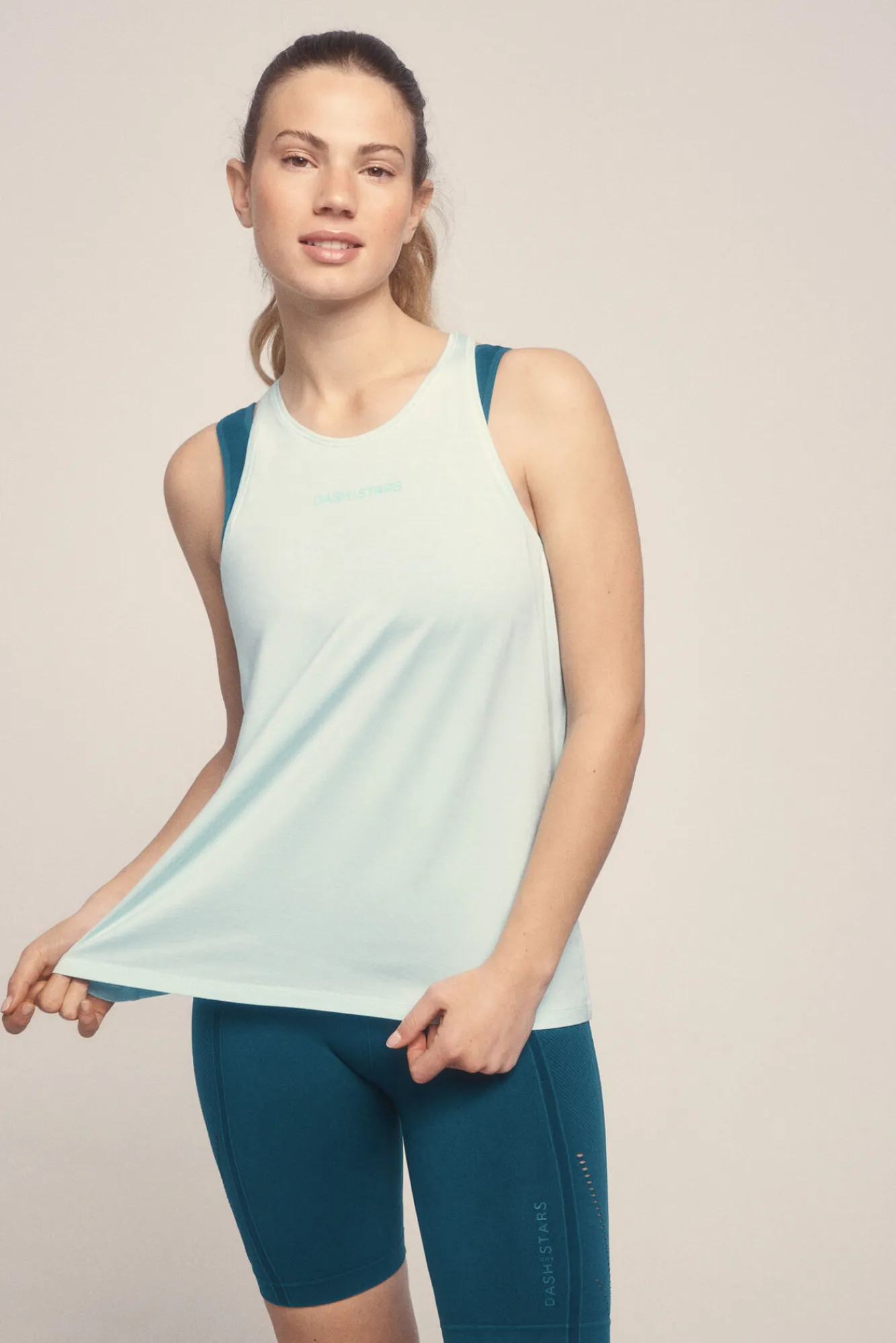 Dash and Stars Camiseta fluida modal claro