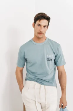 OOTO Camiseta gráfica lavada