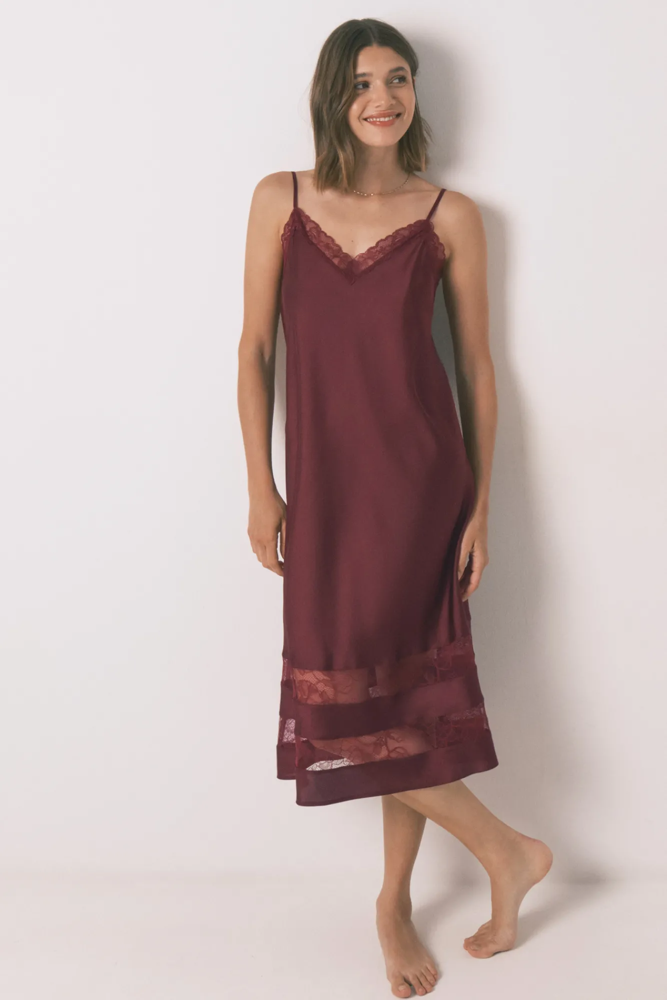 Women'secret Camisón largo encaje vino