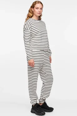 Pieces Cotton sweatshirt with striped print. Closed collar and long sleeves. Soft texture.