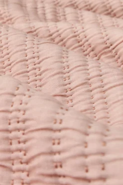 Textura Edredón liso reversible pespuntes