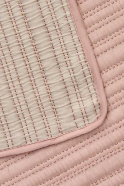Textura Edredón liso reversible pespuntes