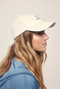 Dash and Stars Gorra blanca algodón logo