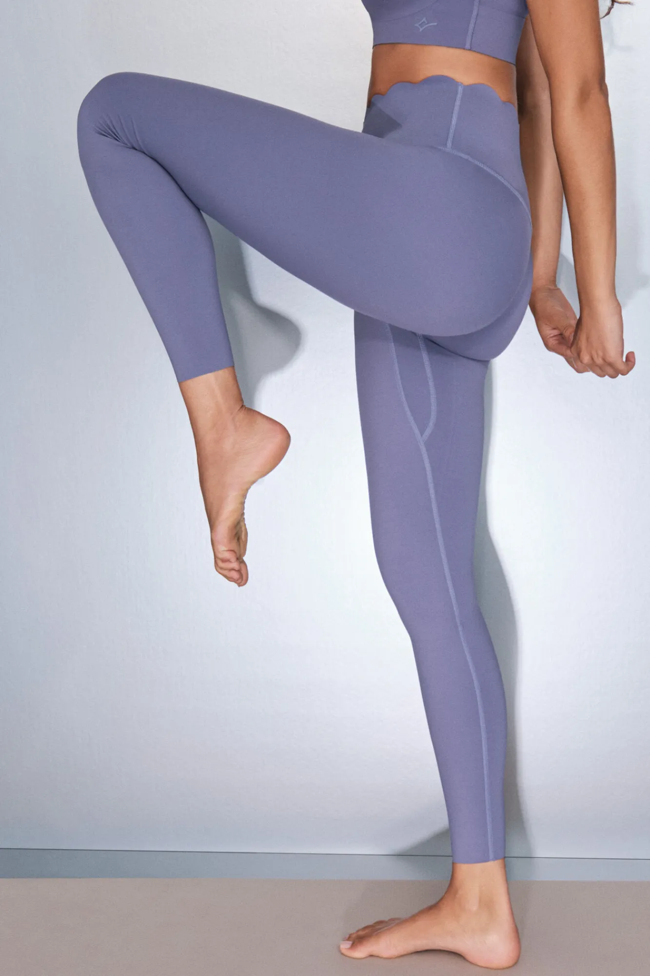 Dash and Stars Leggings COMPRESSIVE largo morado