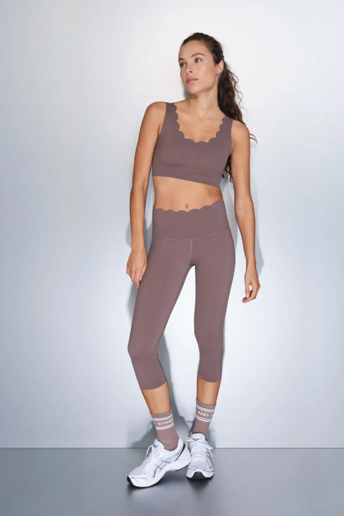 Dash and Stars Leggings COMPRESSIVE pirata marrón