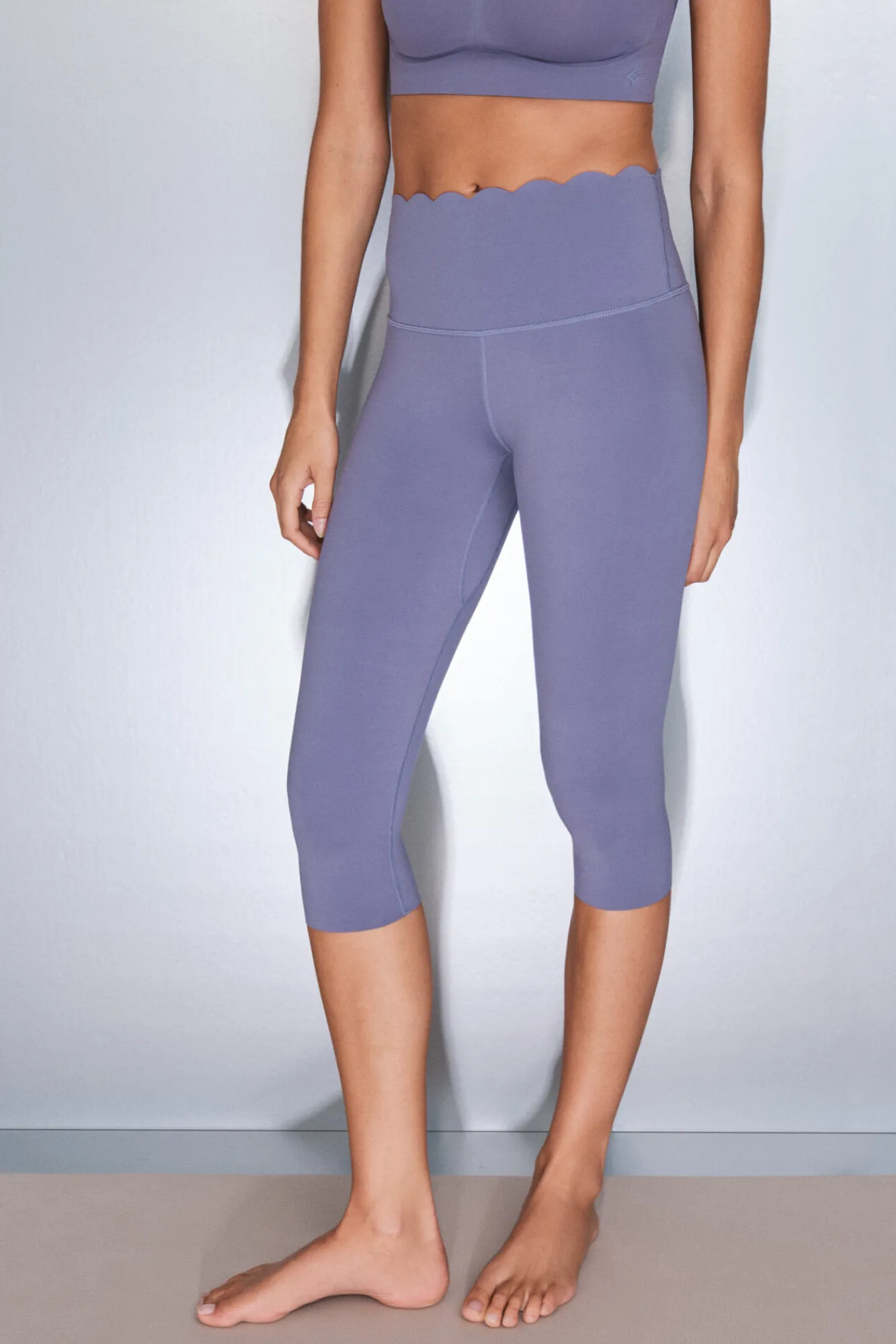 Dash and Stars Leggings COMPRESSIVE pirata morado