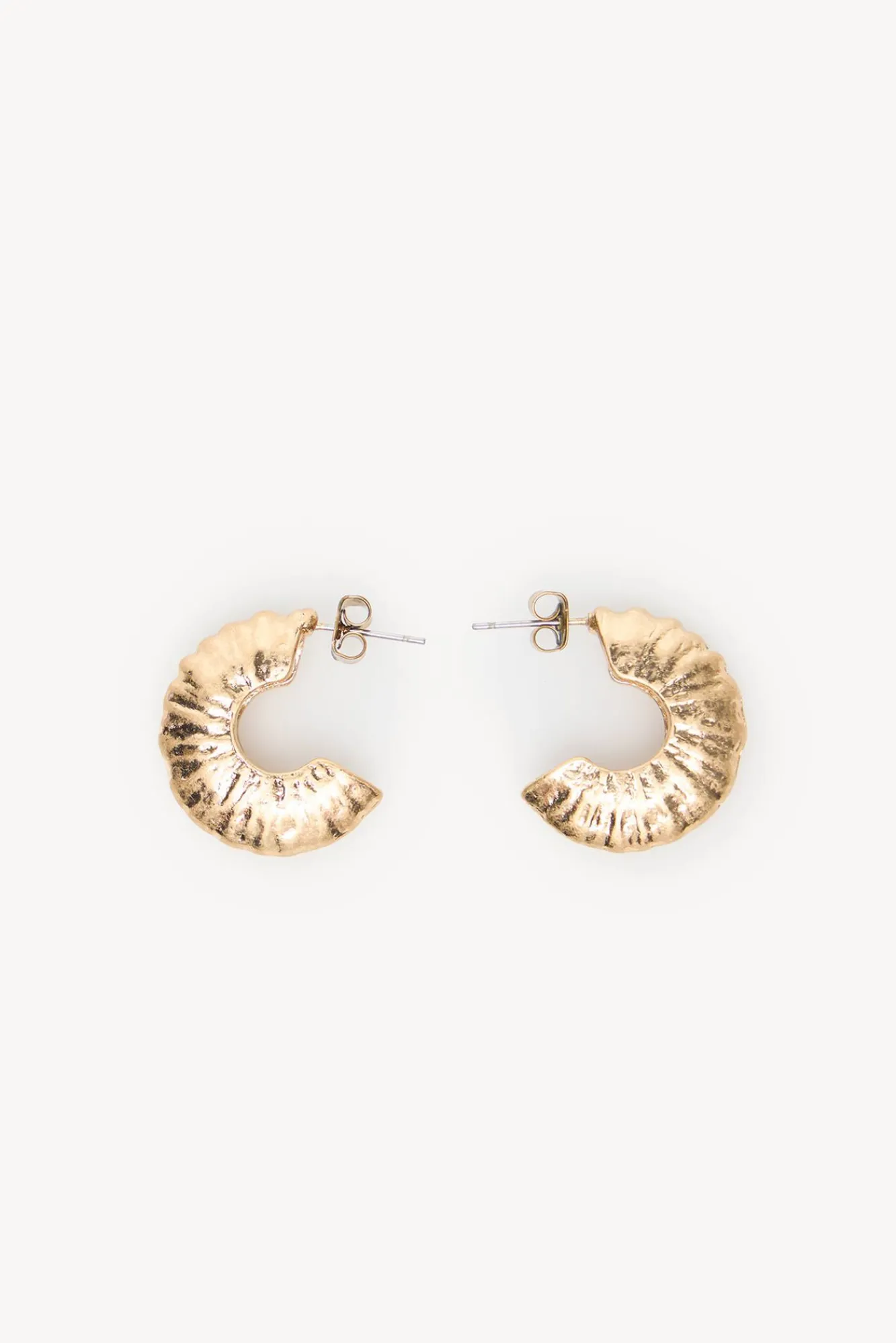 Hoss Intropia Lili. Aros labrados bañados en oro