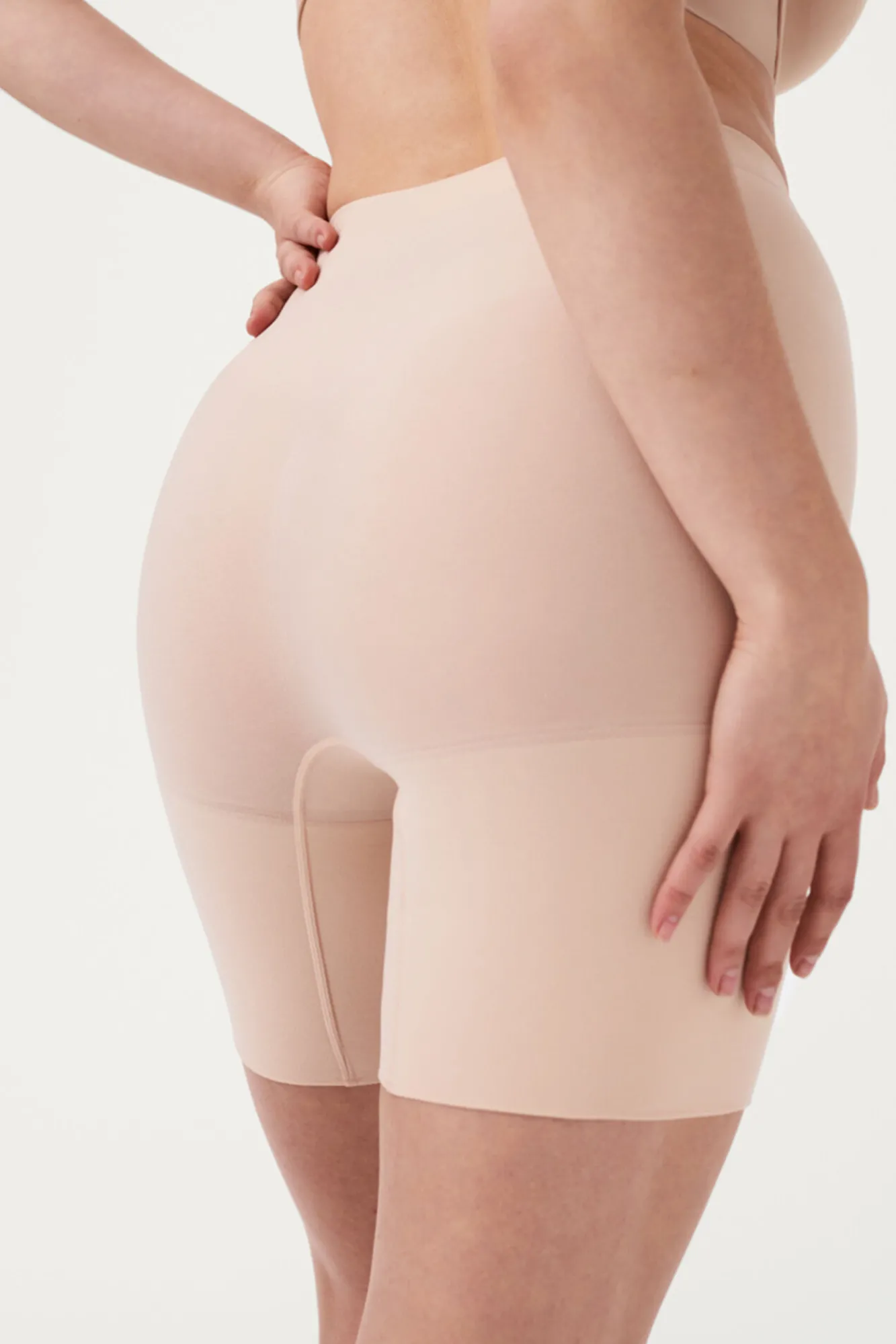 Spanx Pantalón corto a media pierna compresion media