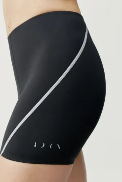 Born Living Yoga Pantalón corto Luna