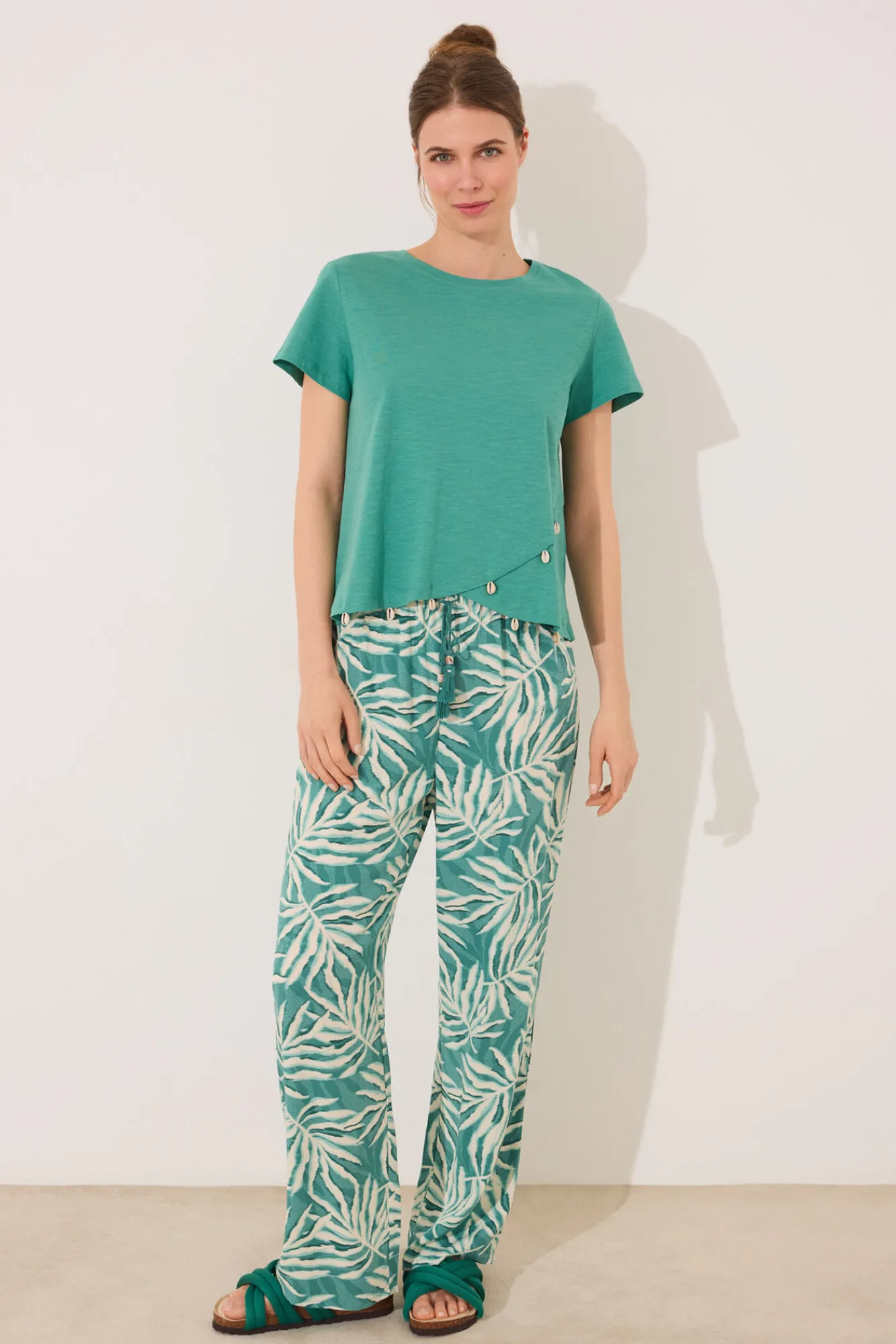 Women'secret Pantalón largo hojas verde