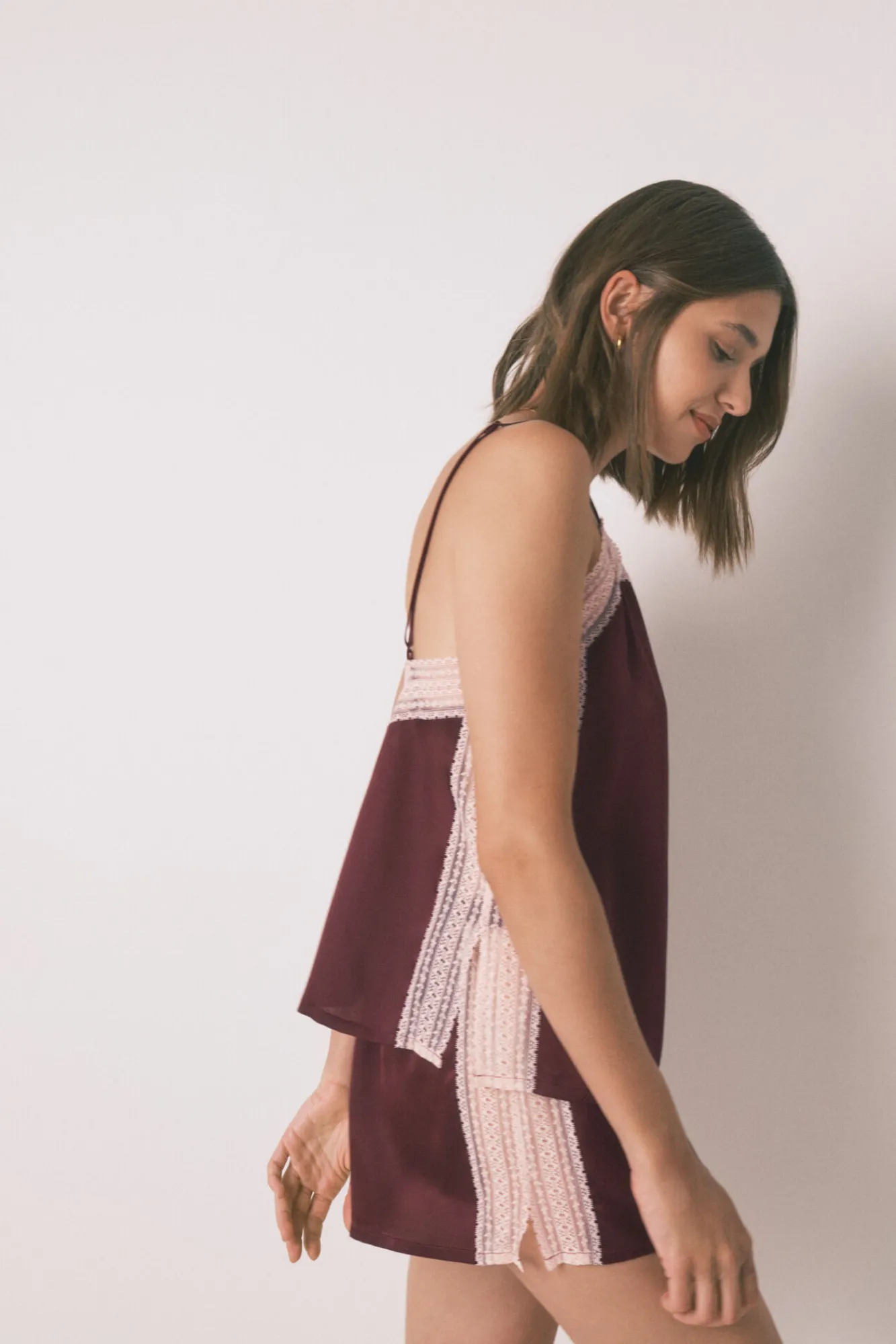 Women'secret Pijama corto encaje vino