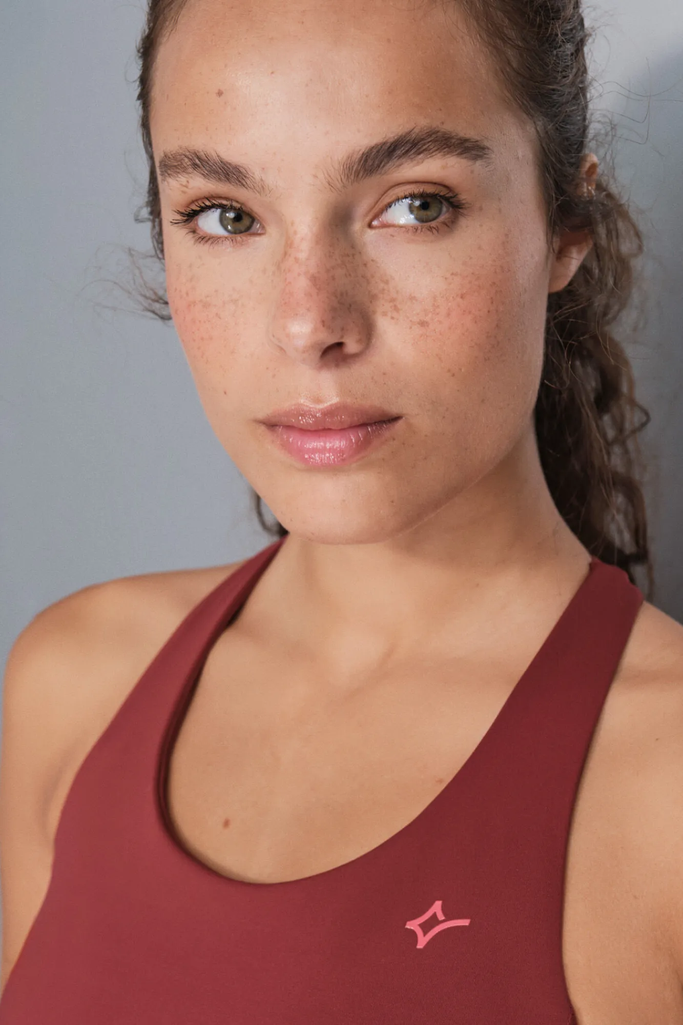 Dash and Stars Sujetador deportivo 4D Stretch granate