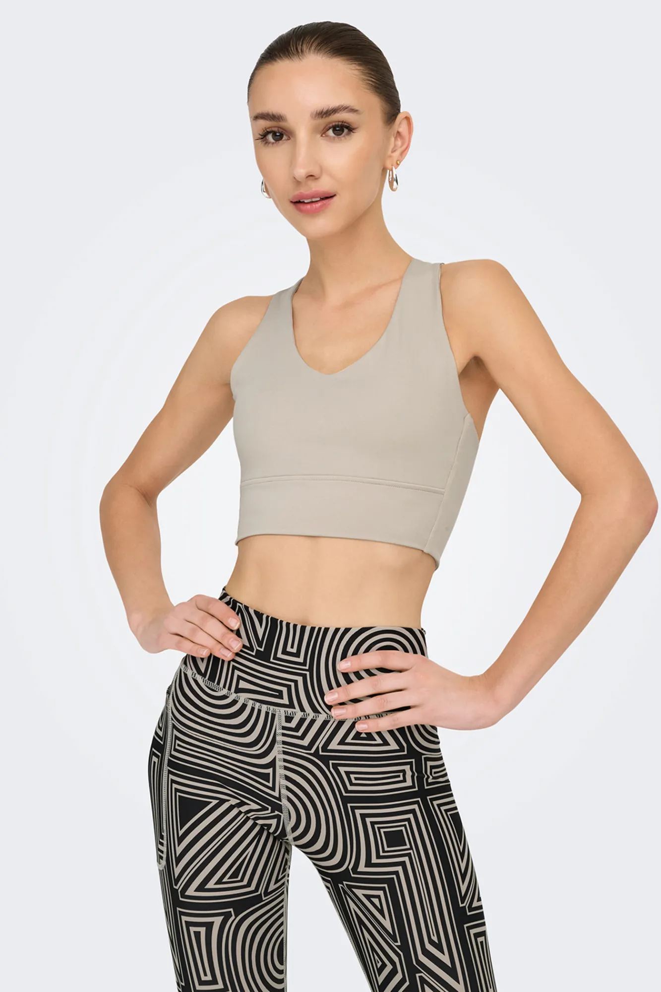 Only Play Sujetador deportivo de tirantes beige