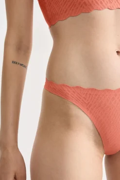 Sloggi Tanga sin costuras