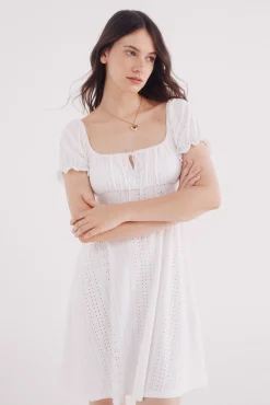 Springfield Vestido corto bordado suizo